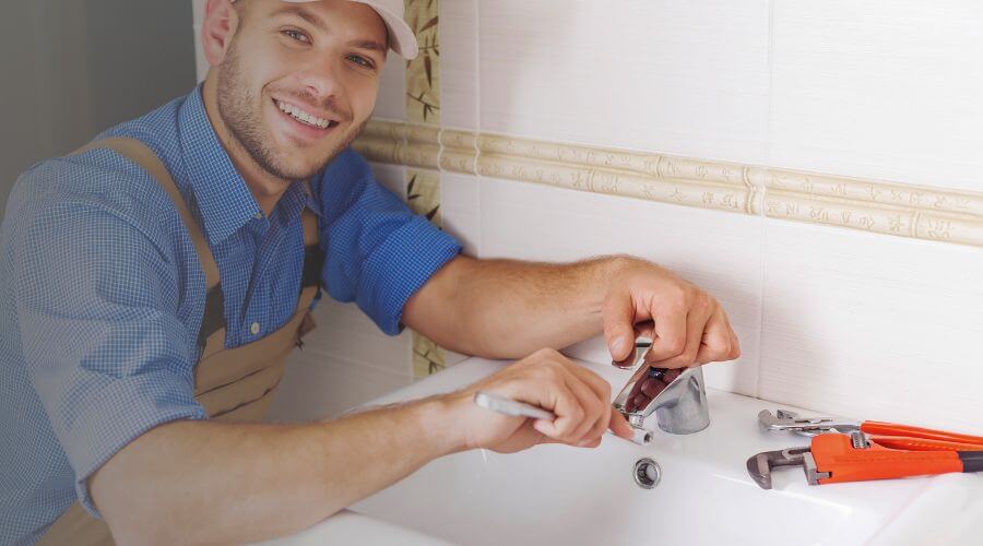Professional clogged drains services in Walls, MS